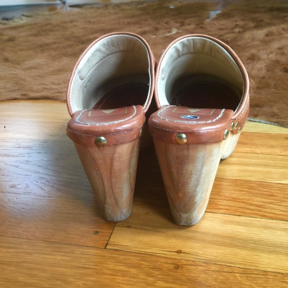 ALDO platform Wood clogs - Picture 2 of 7